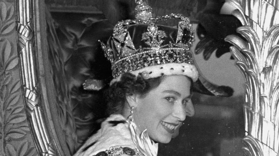 Background image for Elizabeth: A Portrait in Part(s)
