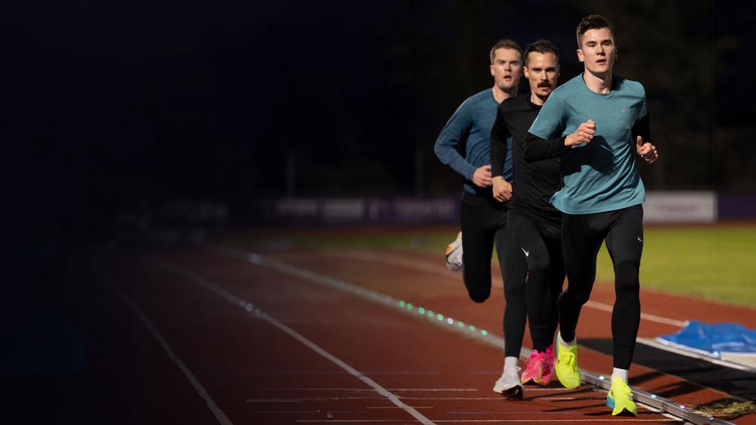 Background image for Ingebrigtsen: Born to Run
