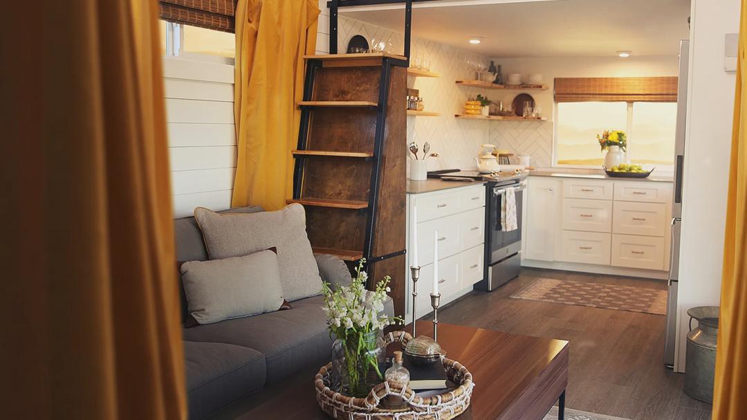 Background image for Tiny House Nation