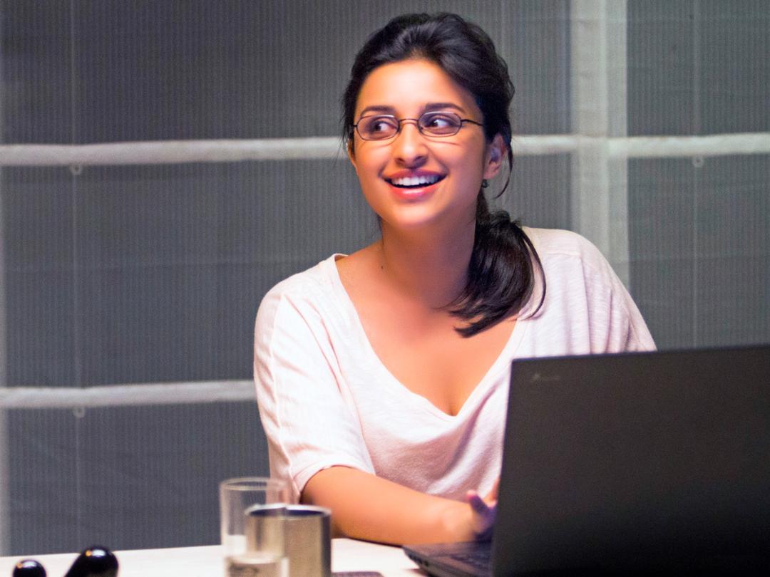Background image for Hasee Toh Phasee