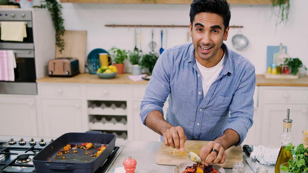 Background image for Thrifty Cooking in the Doctor's Kitchen