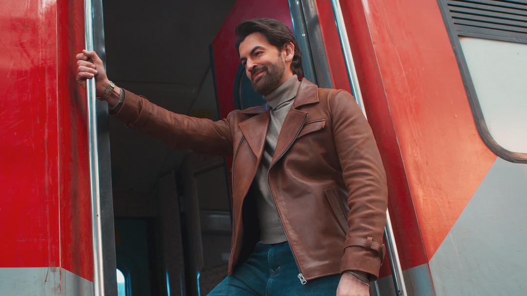 Background image for Ek Chatur Naar