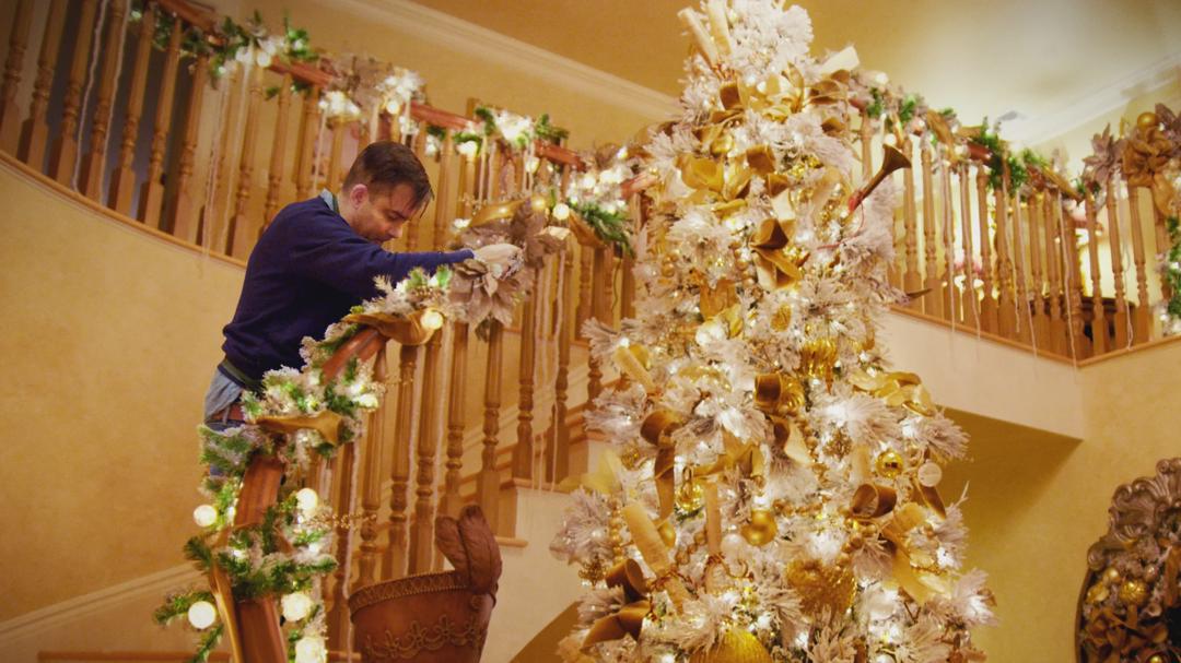Background image for Holiday Home Makeover with Mr. Christmas