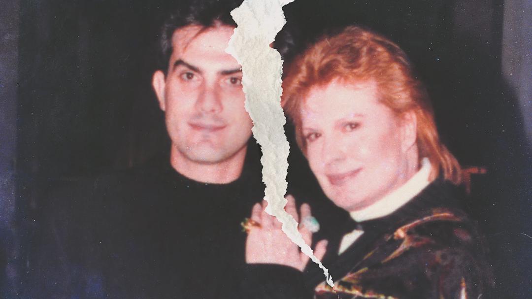 Background image for Mucho Mucho Amor: The Legend of Walter Mercado