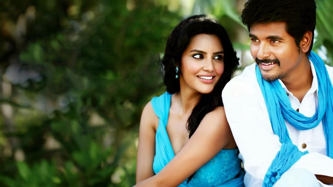 Background image for Ethir Neechal