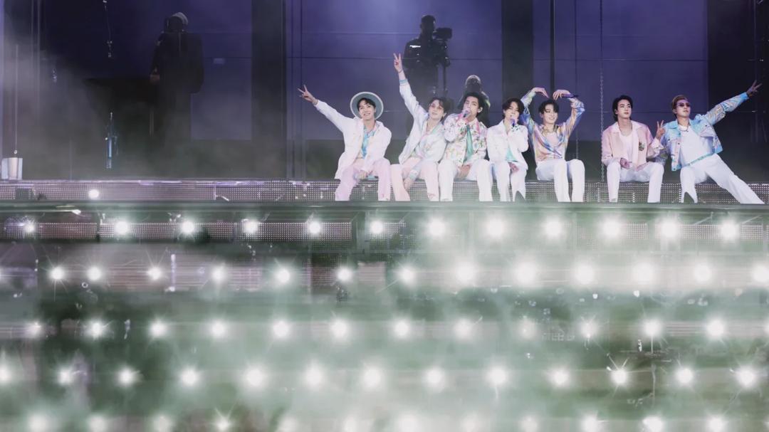 Background image for BTS Monuments: Beyond the Star