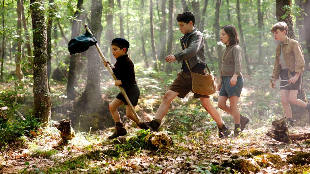 Background image for War of the Buttons