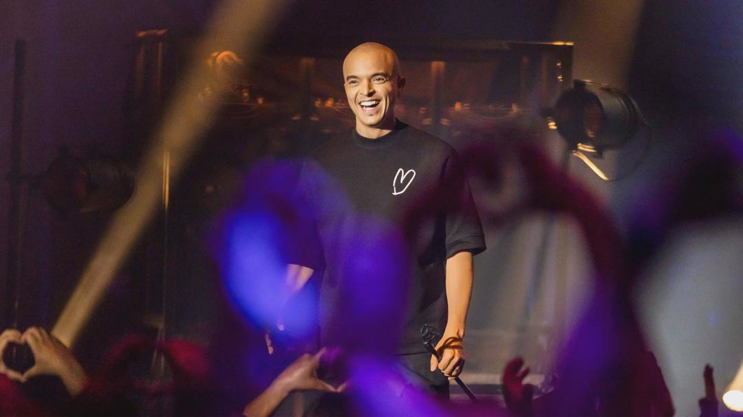 Background image for Rachid Badouri: Les fleurs du tapis