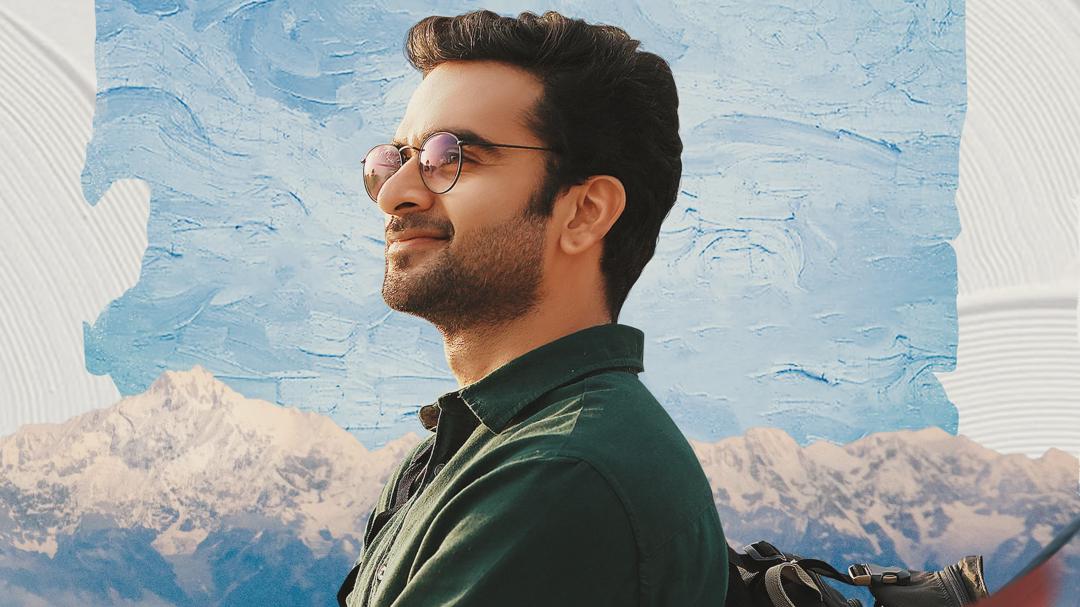 Background image for Nitham Oru Vaanam