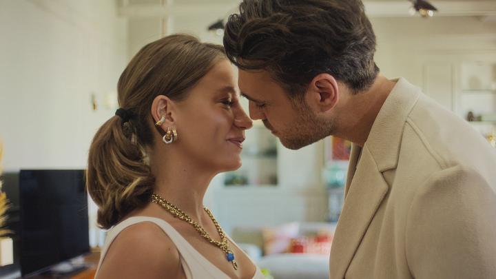 Kimler Geldi Kimler Geçti