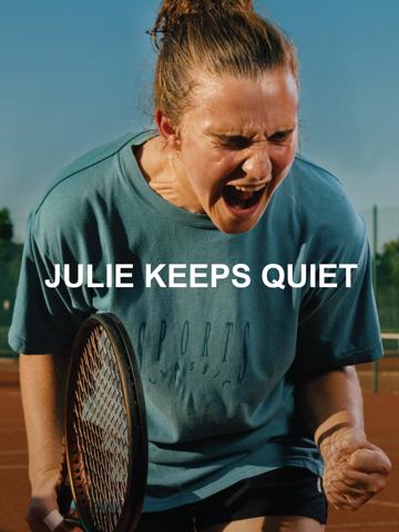 Julie hallgat poszter